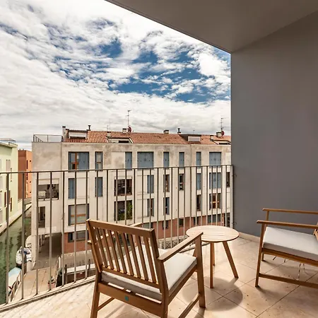 Guesthost - Giudecca Charming Flat X2 With Terrace アパート